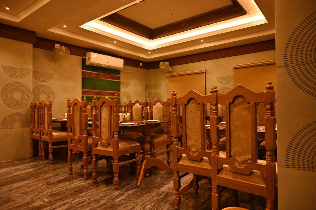 Hotel Narendra Plaza Balasore ภายนอก รูปภาพ