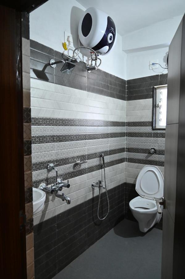 Hotel Narendra Plaza Balasore ภายนอก รูปภาพ