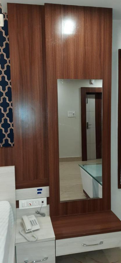 Hotel Narendra Plaza Balasore ภายนอก รูปภาพ